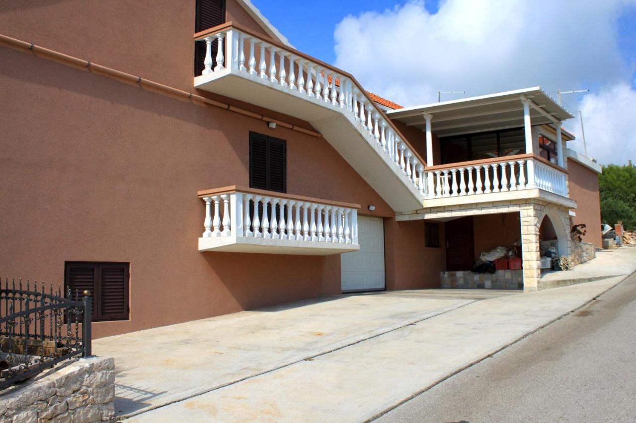Apartments With A Parking Space Zavalatica, Korcula - 4453 Exterior foto