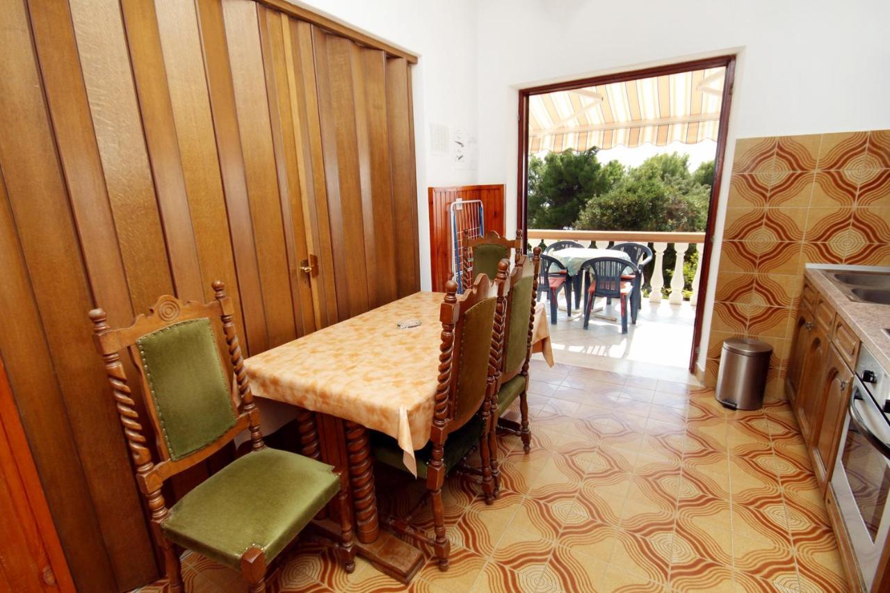 Apartments With A Parking Space Zavalatica, Korcula - 4453 Exterior foto