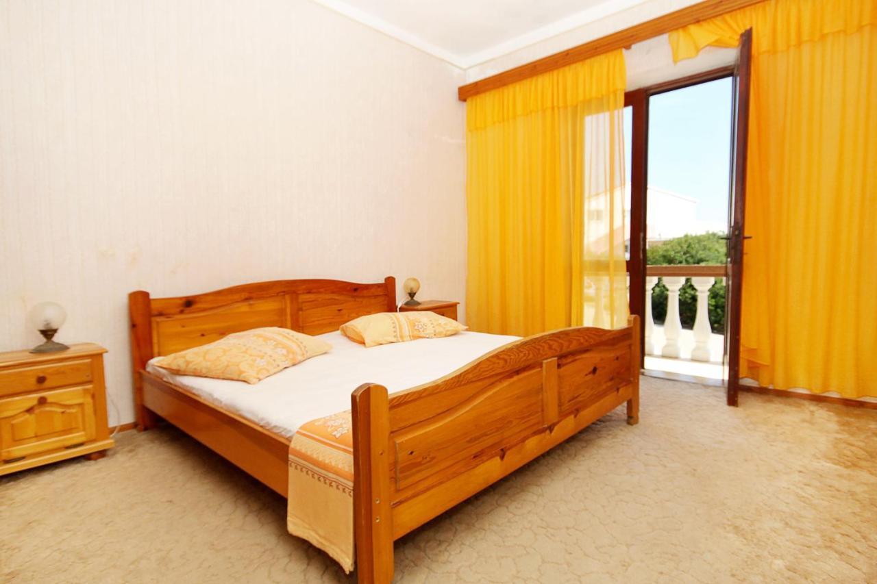Apartments With A Parking Space Zavalatica, Korcula - 4453 Exterior foto