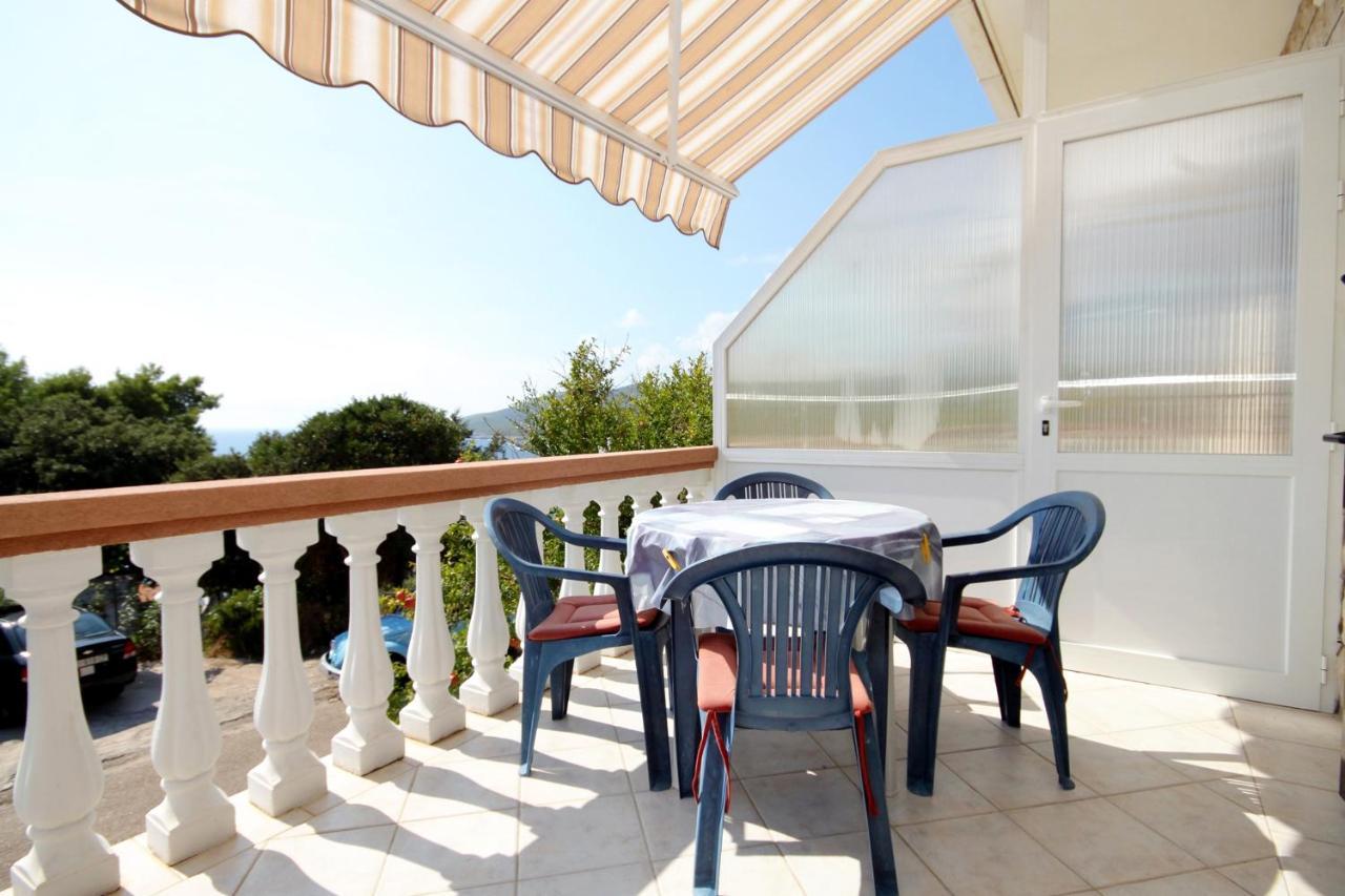 Apartments With A Parking Space Zavalatica, Korcula - 4453 Exterior foto